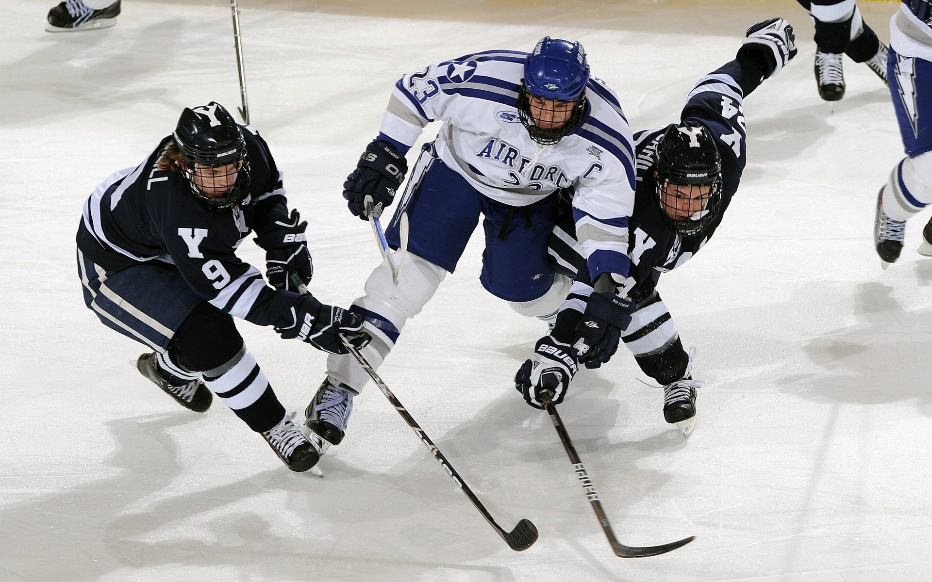 绿茵场外的猛龙，当欧冠半决赛悬念被提前终结的启示